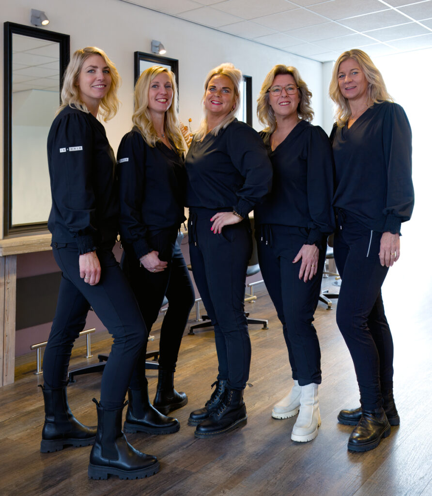 Team in 4 hair Uitgeest